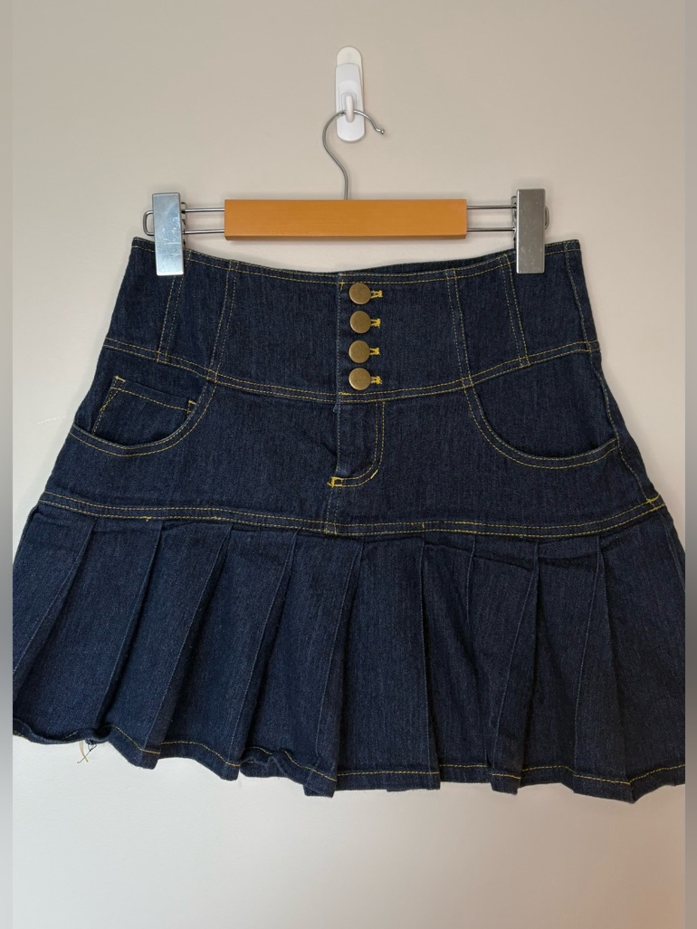 Unique Vintage Dark Blue Denim Pleated Mini Skirt with Gold Buttons